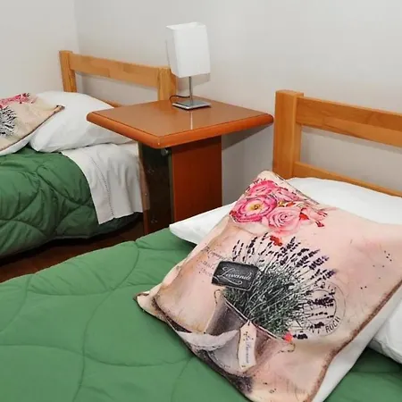 Marin - Four Bedroom With Balcony And Garden View شقة Buici (Dalmatia)